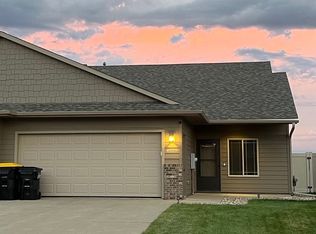 4801 S Tribbey Trl, Sioux Falls, SD 57106