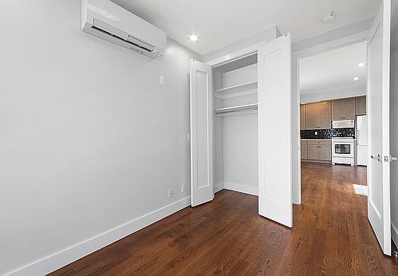 3rd image of 354 S 1st St #4F