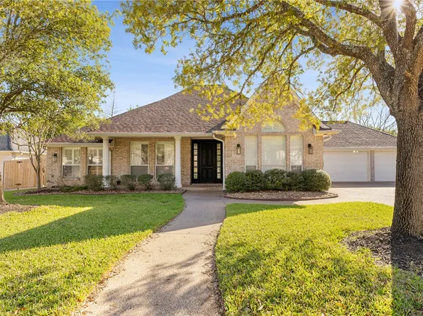 722 Plum Hollow Dr, College Station, TX 77845