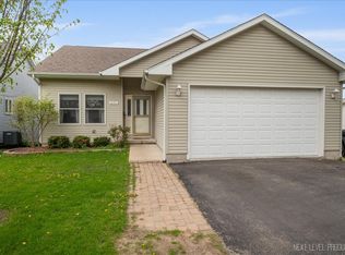 317 Plymouth Ct, Sycamore, IL 60178