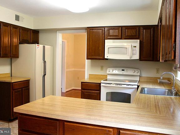 4th image of 11882 Catoctin Dr