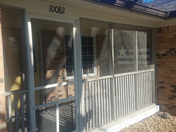 4th image of 10082 Medallion Dr