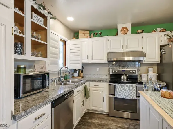 4012 Sorrento Way, Las Vegas, NV 89121