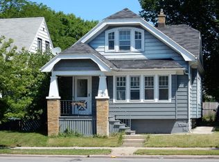 3828 W Hampton Ave, Milwaukee, WI 53209