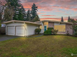 26607 Manchester Ct, Kent, WA 98032