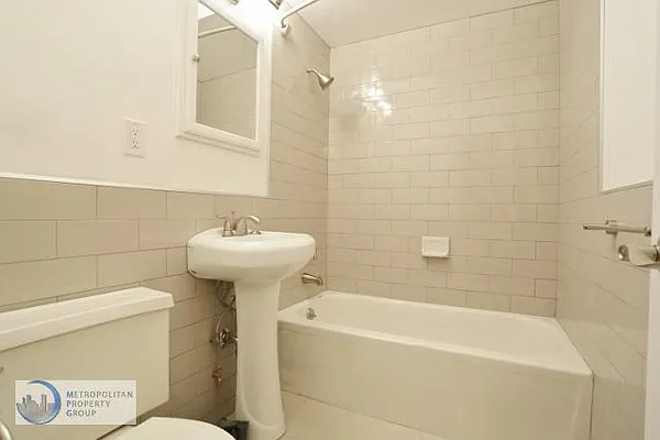 Rented by Metropolitan Property Group | media 22