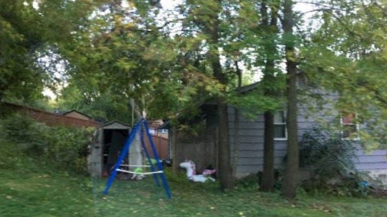2nd image of 2006 Sycamore Ln