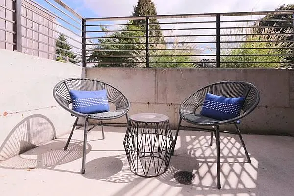 2585 SE 14th Ave #B — Photo 8