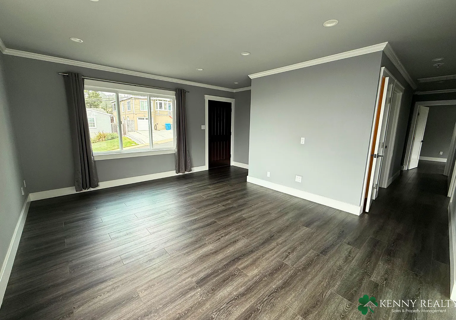 Ocean & Canyon Views Remodeled 3BR/2BA Plus Bonus Room in Pacifica — Photo 4