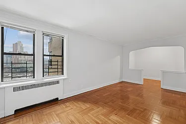 2175 Cedar Avenue, #2G