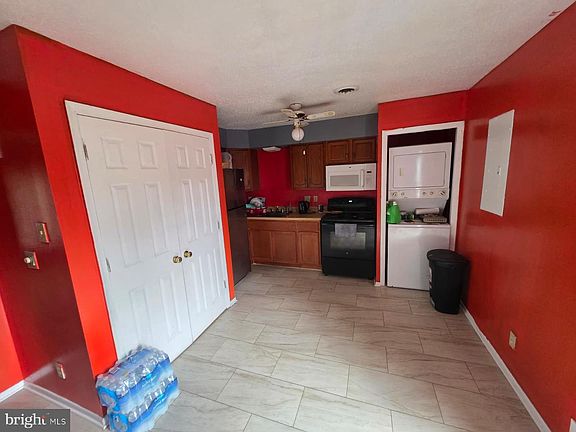 3rd image of 6714 Hawthorne St