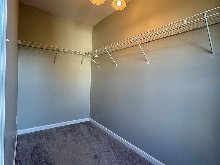 61 Harbour Heights Dr — Photo 16