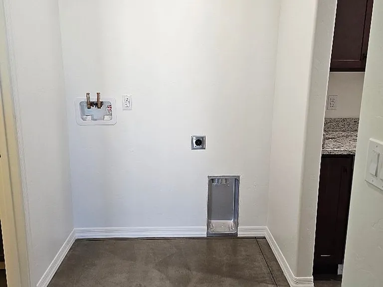 728 Or #740 — Photo 18