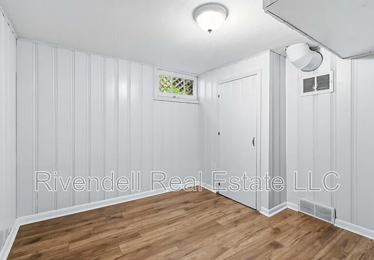 2279 Kendall St — Photo 11