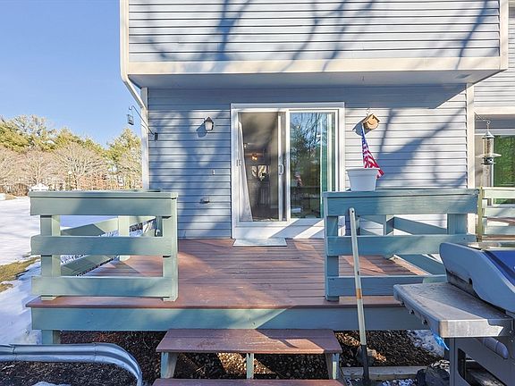 4th image of 640 Maple Brook Rd Unit 640