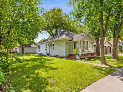 1638 10th Ave S, Fargo, ND, 58103