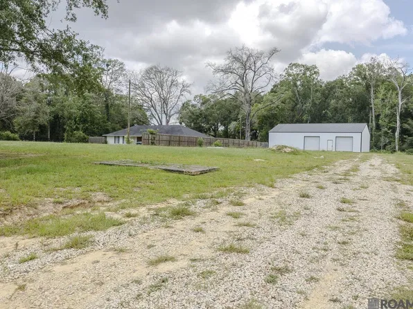 24063 Joe May Rd, Denham Springs, LA 70726
