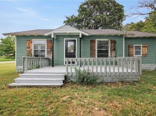 213 Dewitt Ave, Collinsville, TX 76233