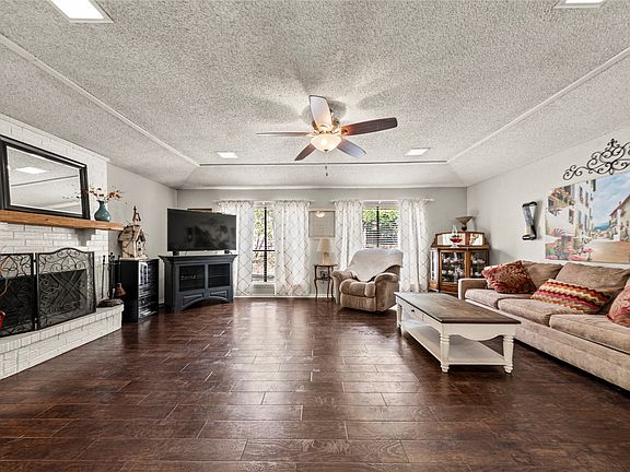 5th image of 406 Ocampo Ct