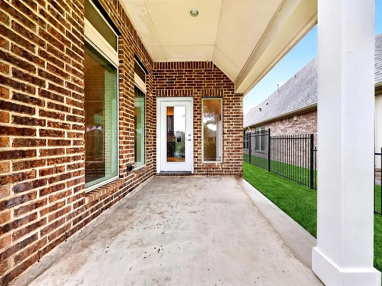 26303 Serenity Oaks Dr — Photo 40
