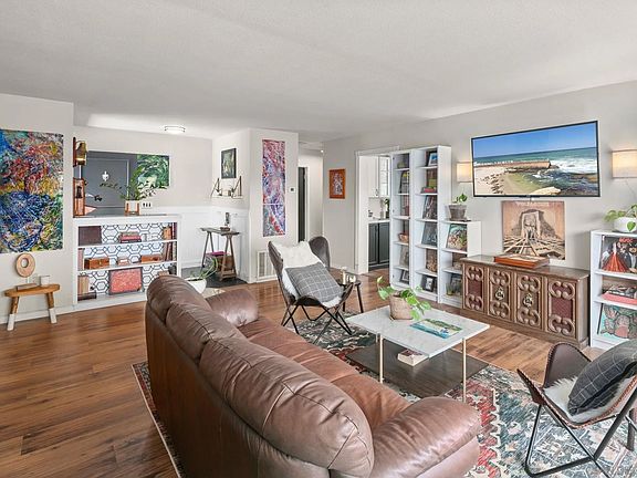 5th image of 952 W 5th Ave