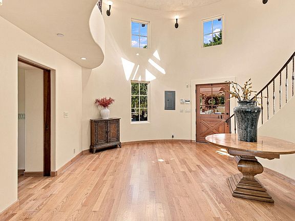 5th image of 11 Drury Ct