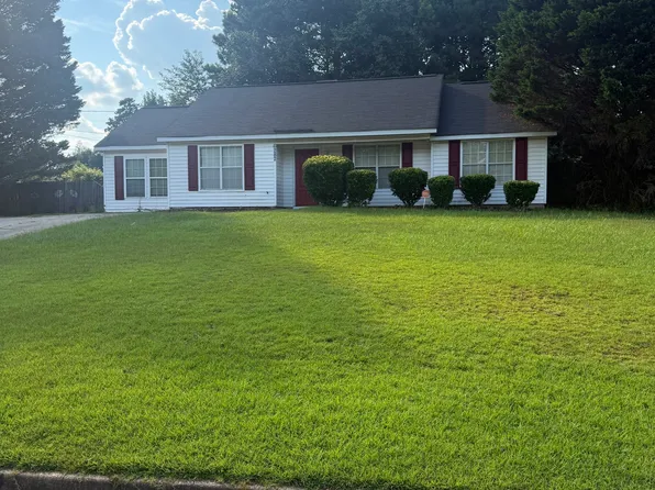 6282 Amberly Rd, Rex, GA 30273