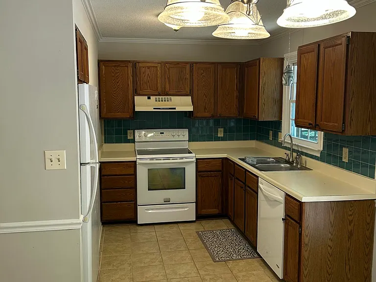 7245 Shawan Rd — Photo 4