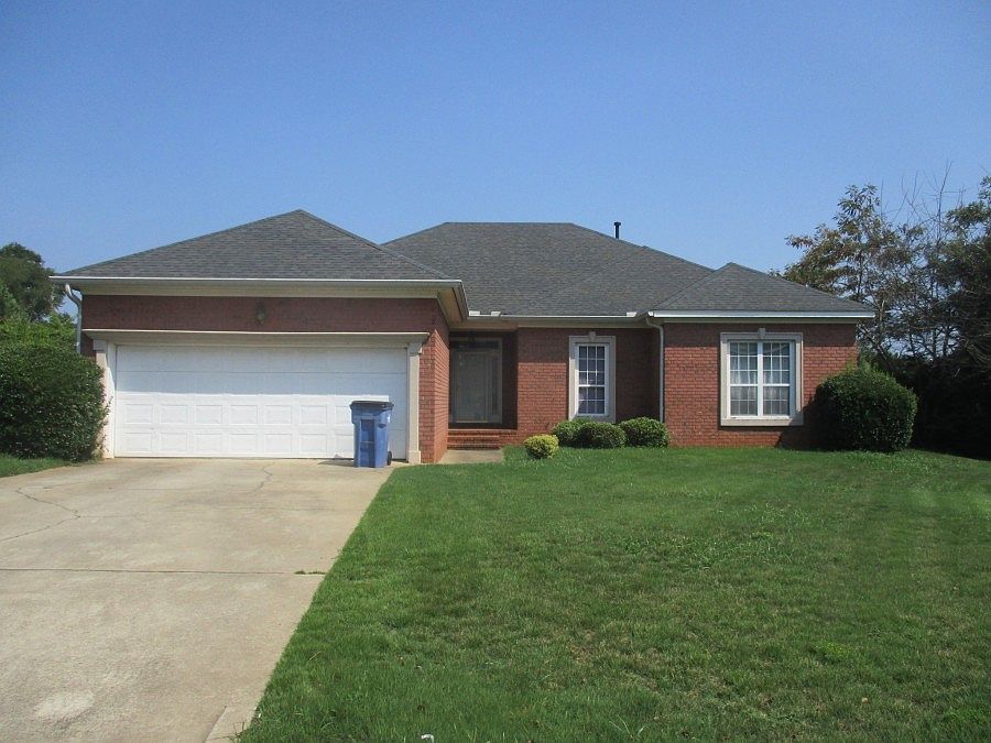 1st image of 214 Whitworth Dr