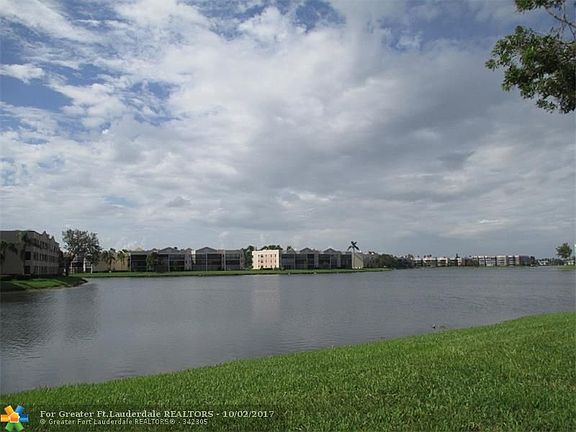 2nd image of 7550 Ashmont Cir #311