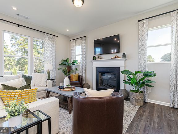 7th image of this home