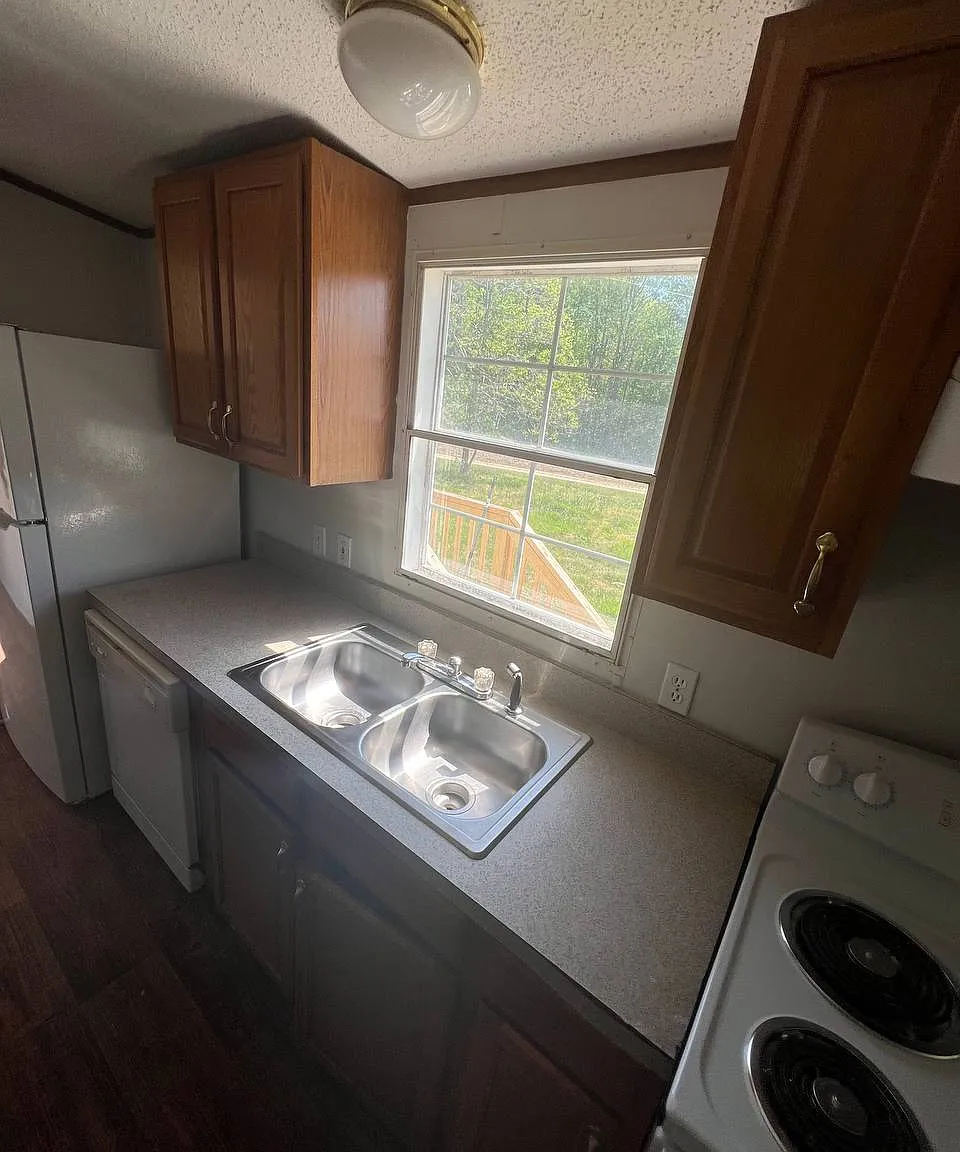 128 Reginald Russell Road - 1 — Photo 4