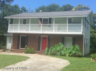 1830 Wendover Dr, Fayetteville, NC 28304