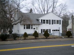 644 River Rd, New Milford, NJ 07646