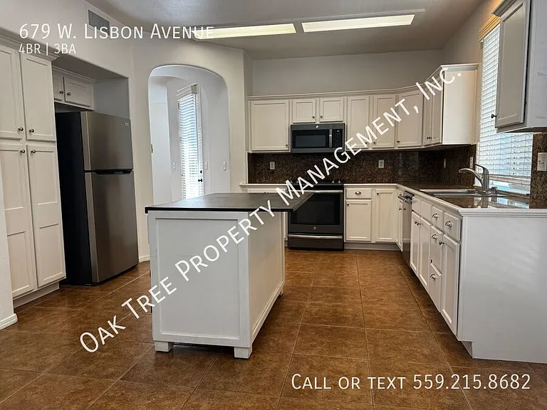 679 W Lisbon Ln — Photo 3