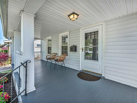 4th image of 2139 Wascana Ave