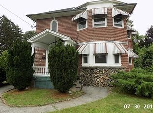 506 Oaklawn Ave, Cranston, RI 02920