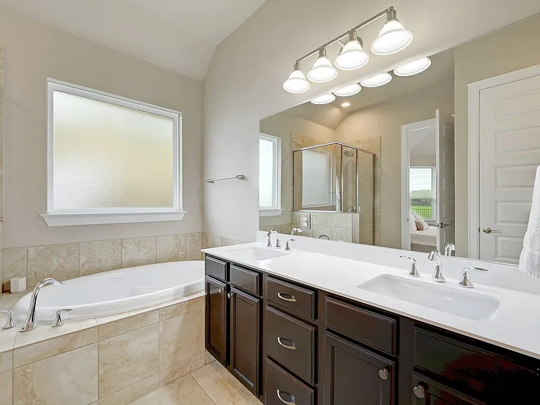 6813 Leonardo Dr — Photo 11