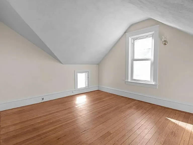 61 Armington St — Photo 8