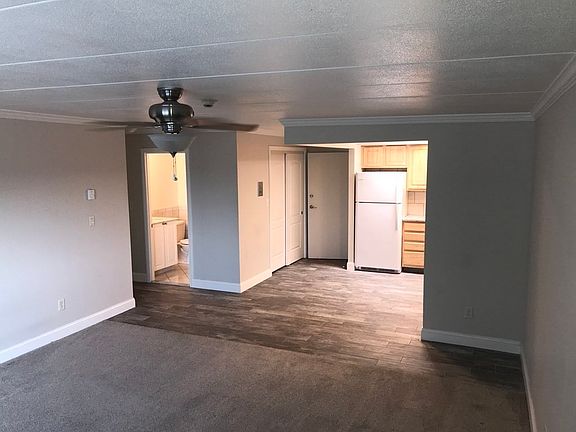 2nd image of 566 Washington St APT 52