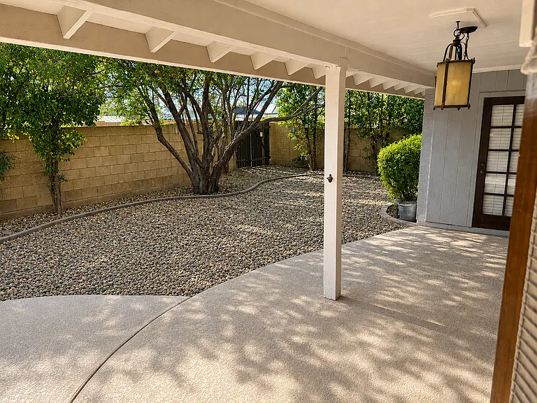5918 S Clark Dr — Photo 7