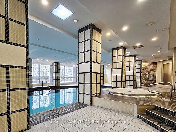 3rd image of 33 Cox Blvd #1528