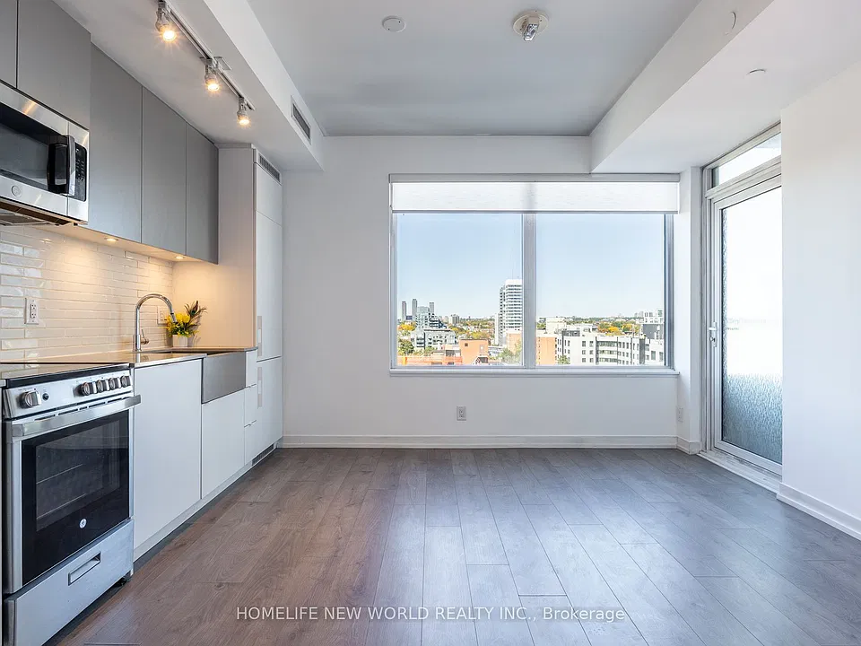 270 Dufferin St #822