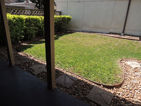 3rd image of 705 Meadow Arbor Ln