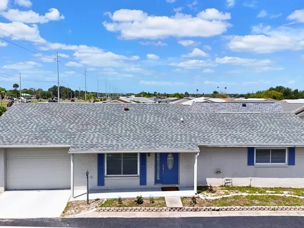 702 HUXLEY PLACE, SUN CITY CENTER, FL 33573
