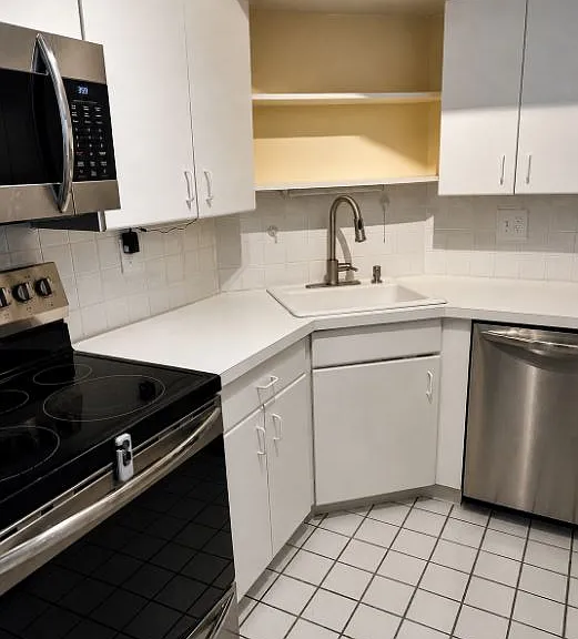 135 Pleasant St #603 — Photo 6