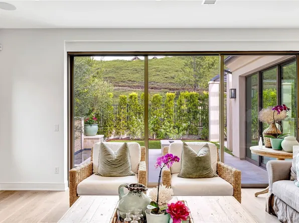 100 Della, Irvine, CA 92602