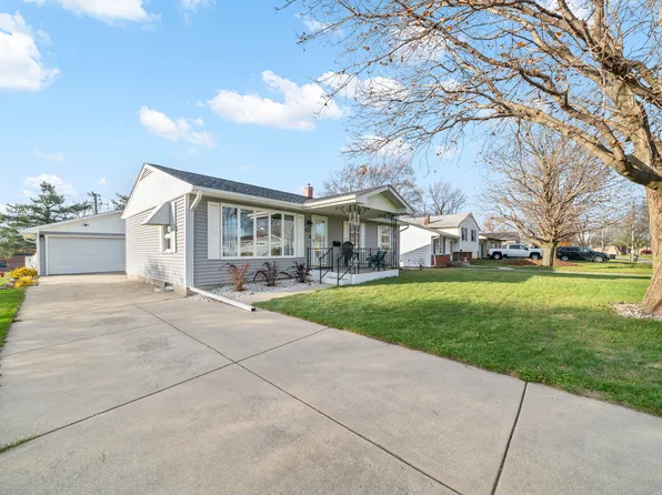 251 Reid Rd, Genoa, IL 60135