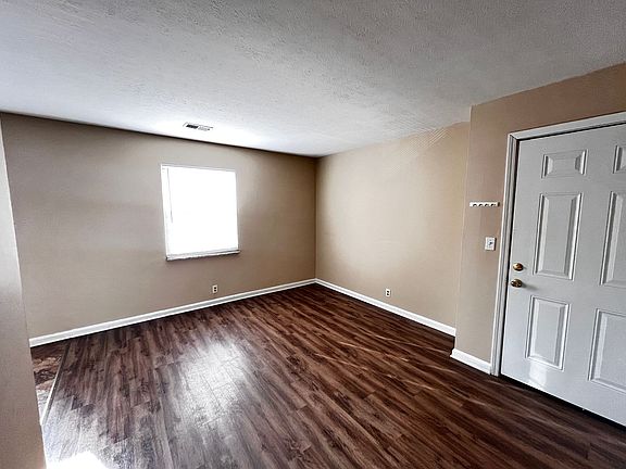 3rd image of 2906 Noe Ct APT 4