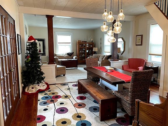 4th image of 106 W Bishop St